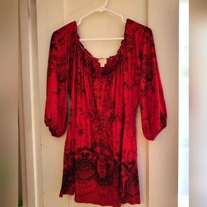 🏷= $1 Gothic M/L Starialle Top